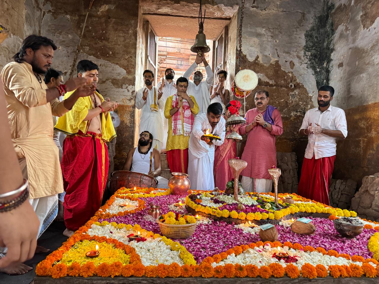 Abhishek and shringar at the Omkareshwar temple